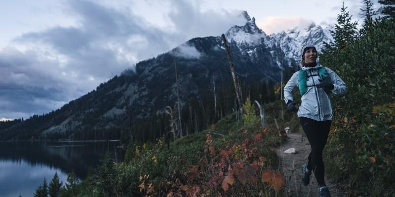Équipement trail running hiver tenue adaptée au froid